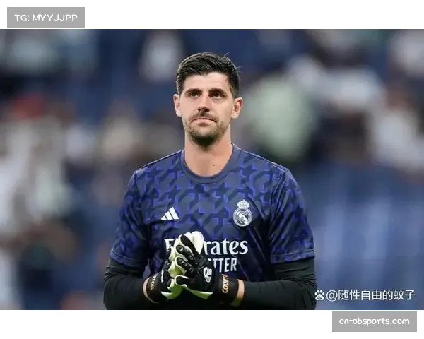 特写:门将神扑!库尔图瓦飞身挡出对手禁区外的世界波 特写:门将神扑!库尔图瓦飞身挡出对手禁区外的世界波